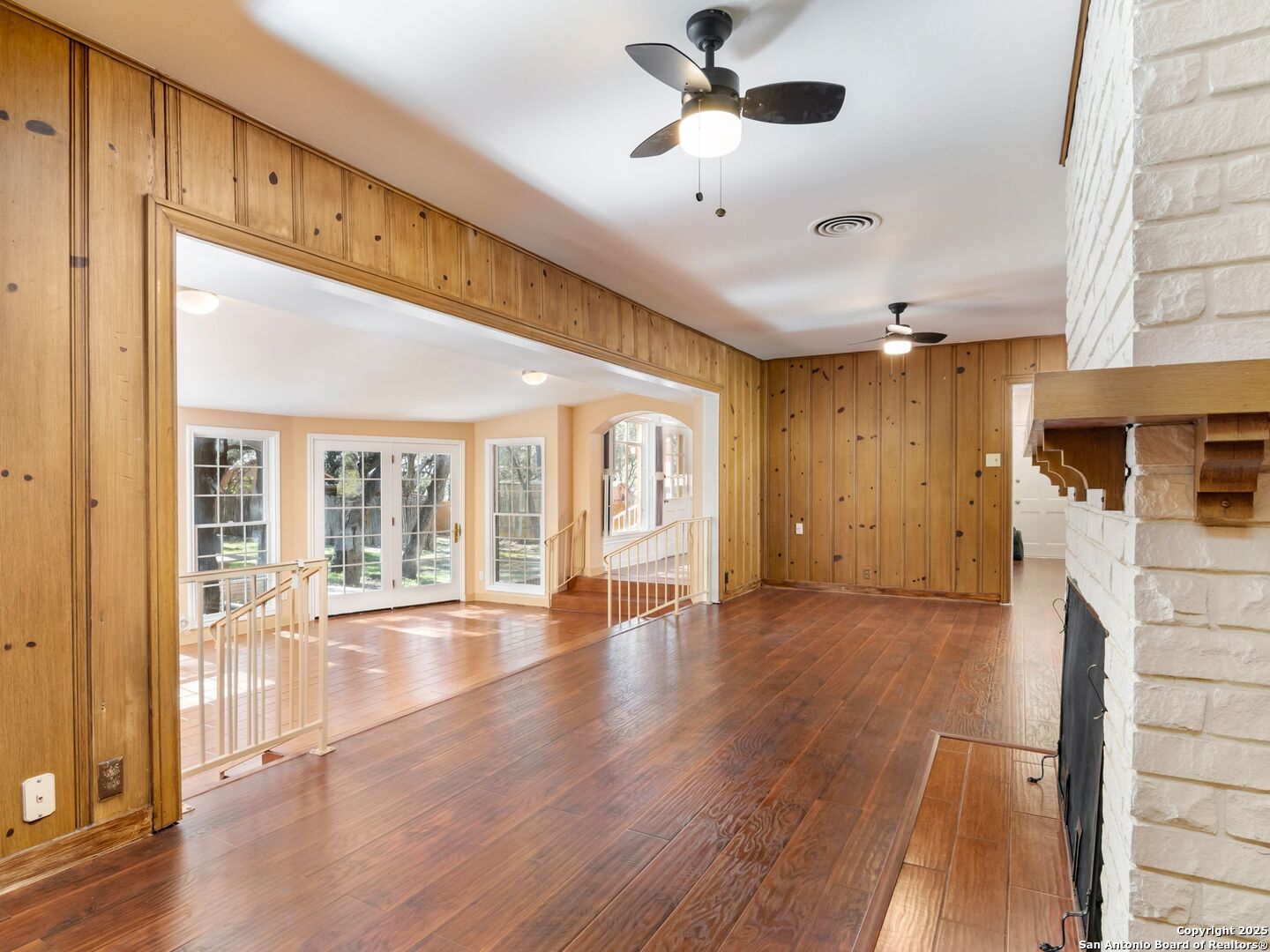 306 ZORNIA DR
