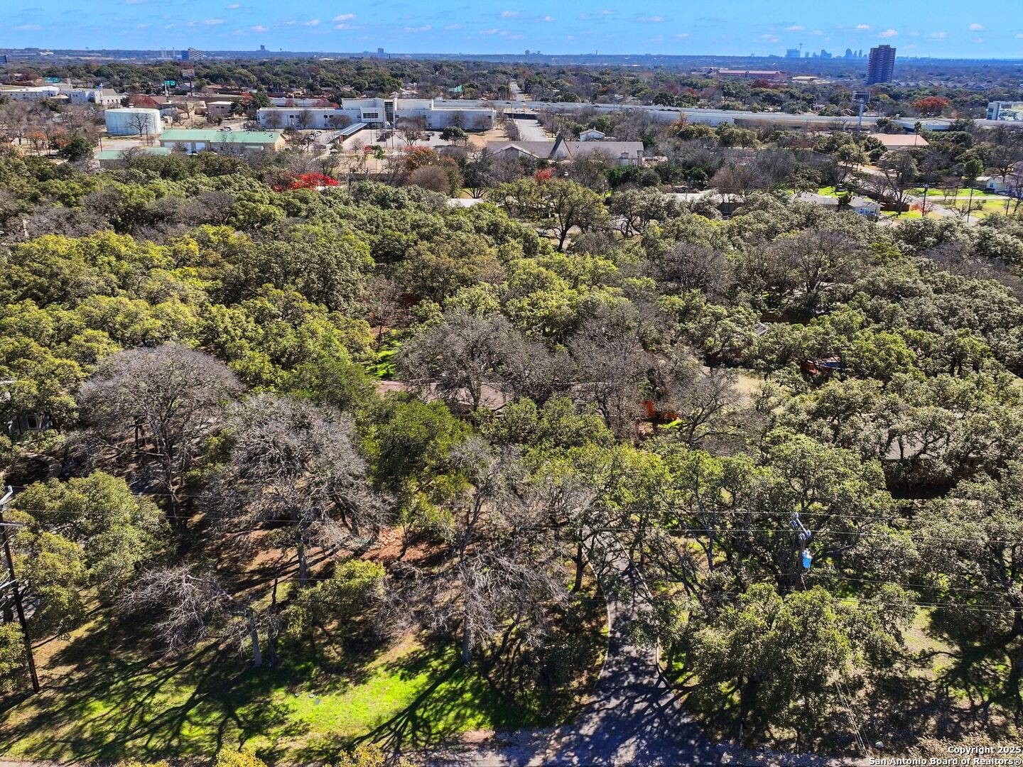 306 ZORNIA DR
