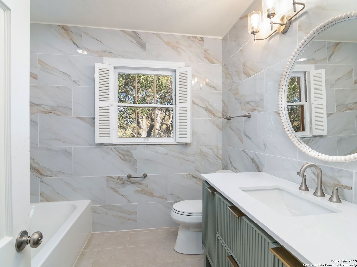 306 ZORNIA DR