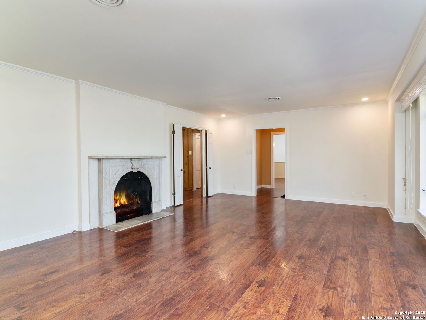 306 ZORNIA DR