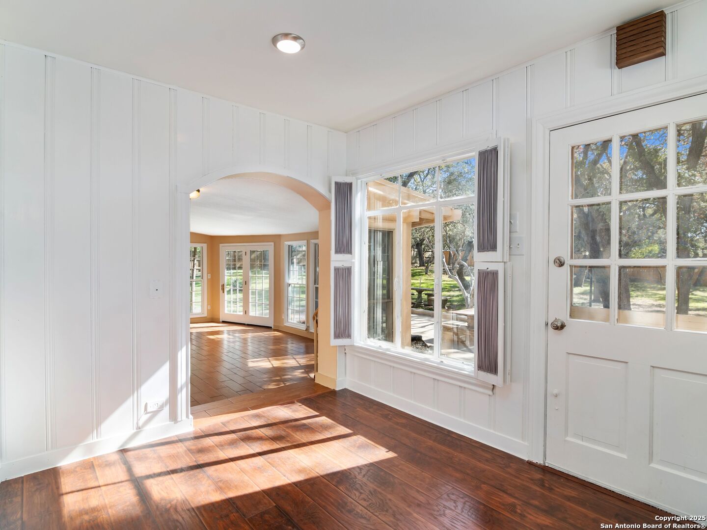 306 ZORNIA DR