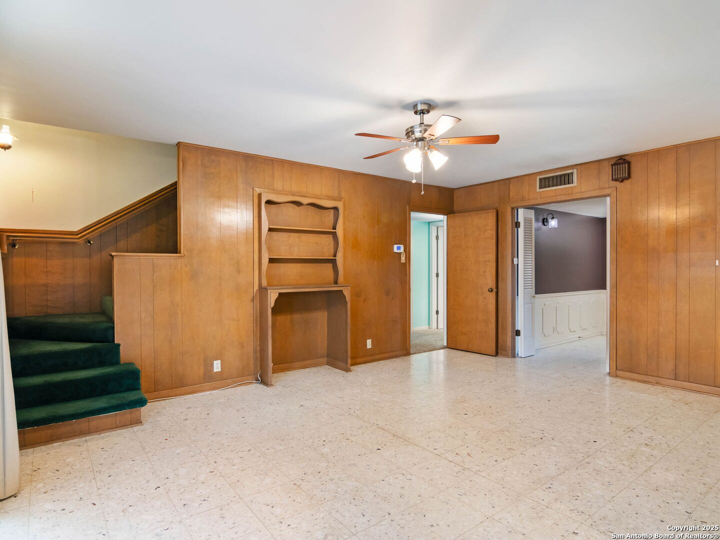 340 TOWNE VUE DR