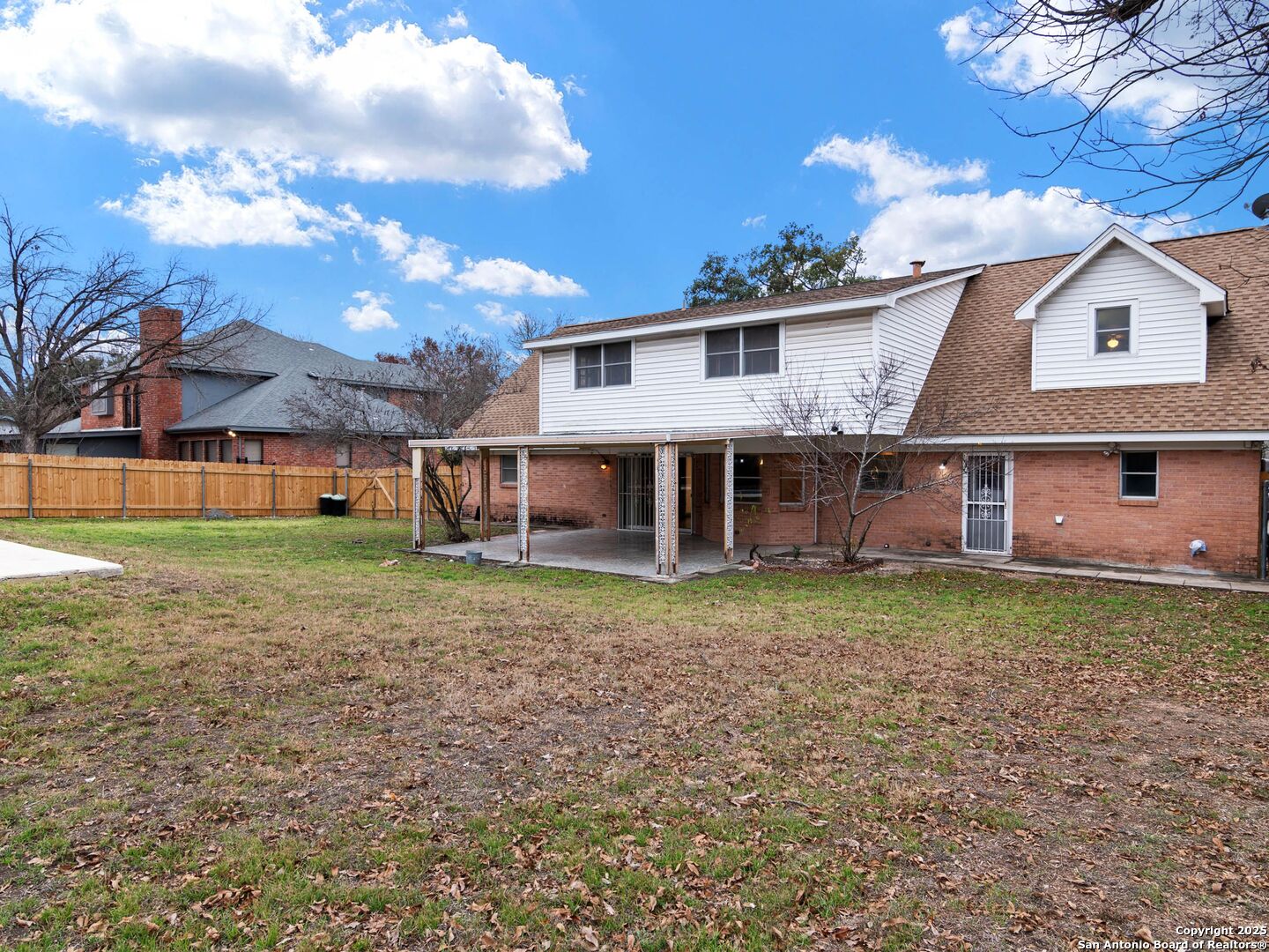 340 TOWNE VUE DR