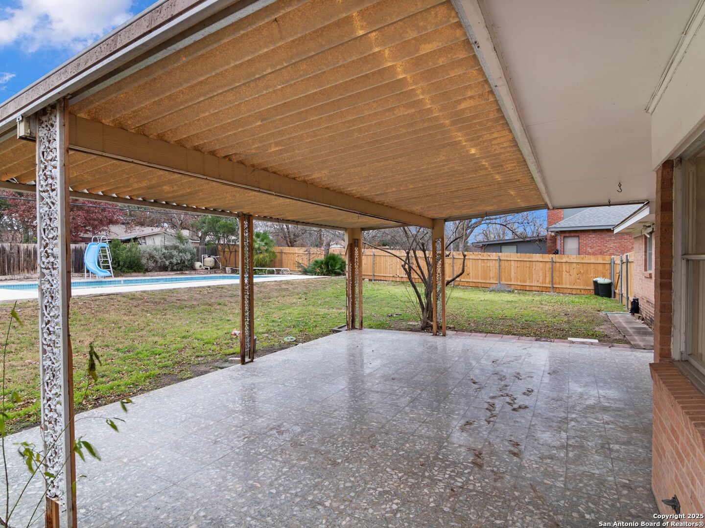 340 TOWNE VUE DR