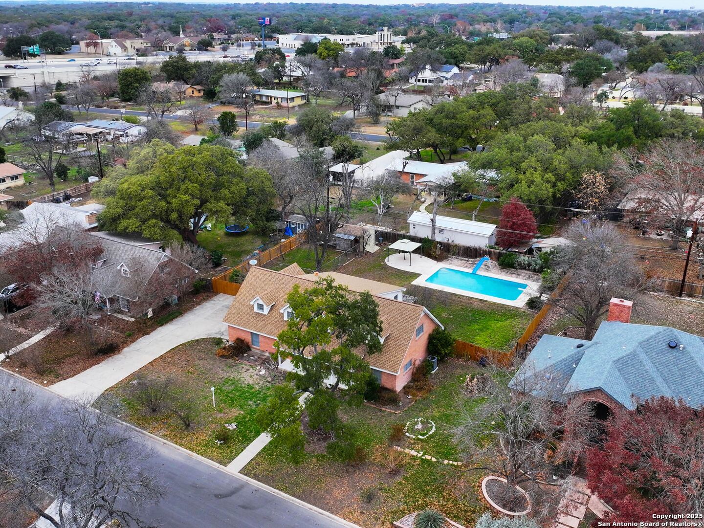 340 TOWNE VUE DR