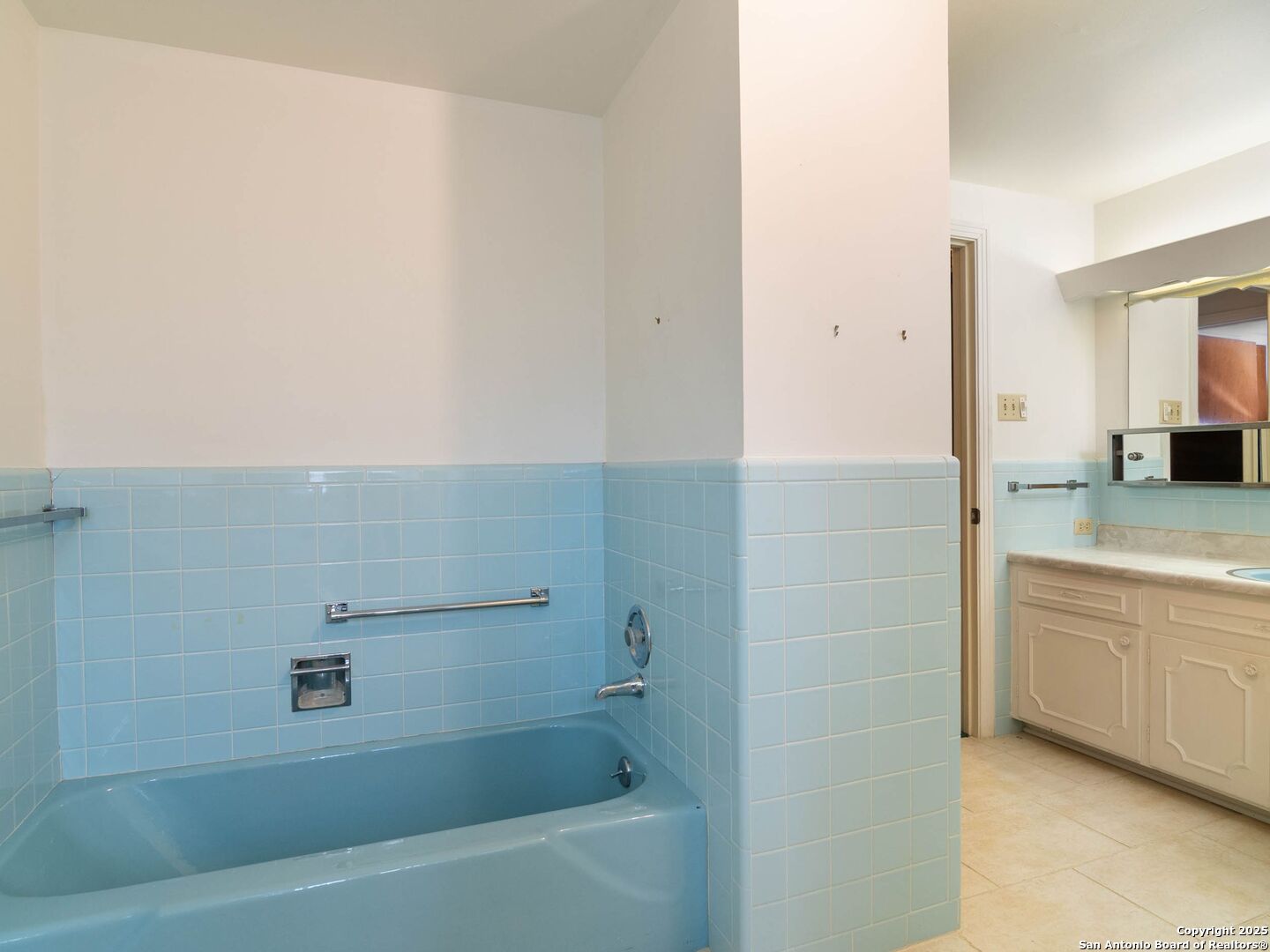 340 TOWNE VUE DR