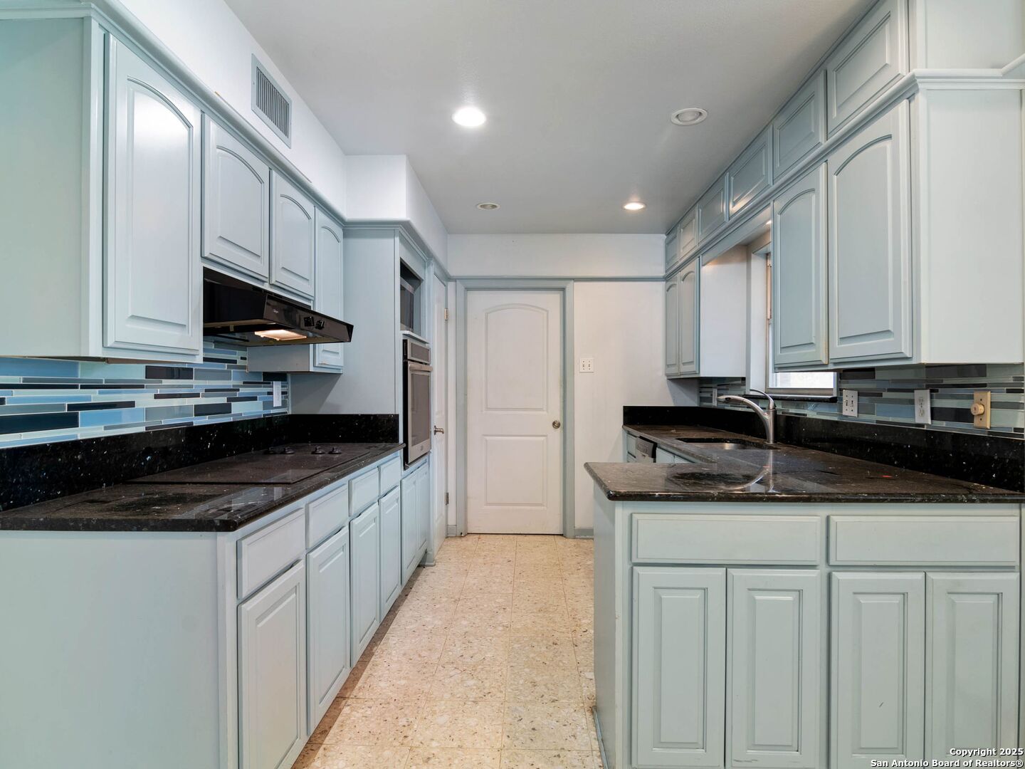 340 TOWNE VUE DR