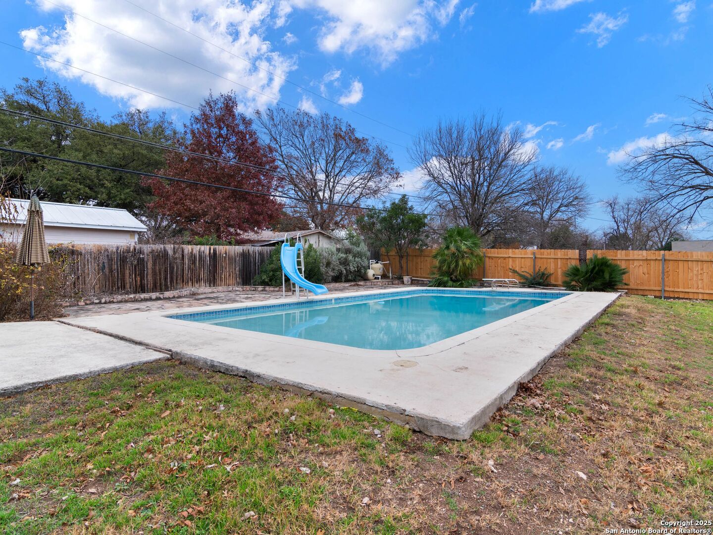 340 TOWNE VUE DR