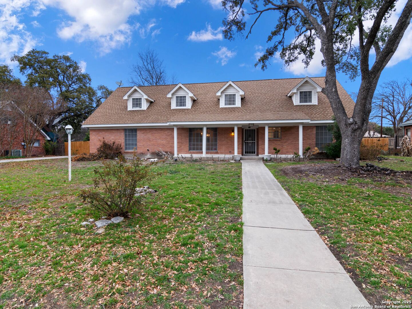 340 TOWNE VUE DR