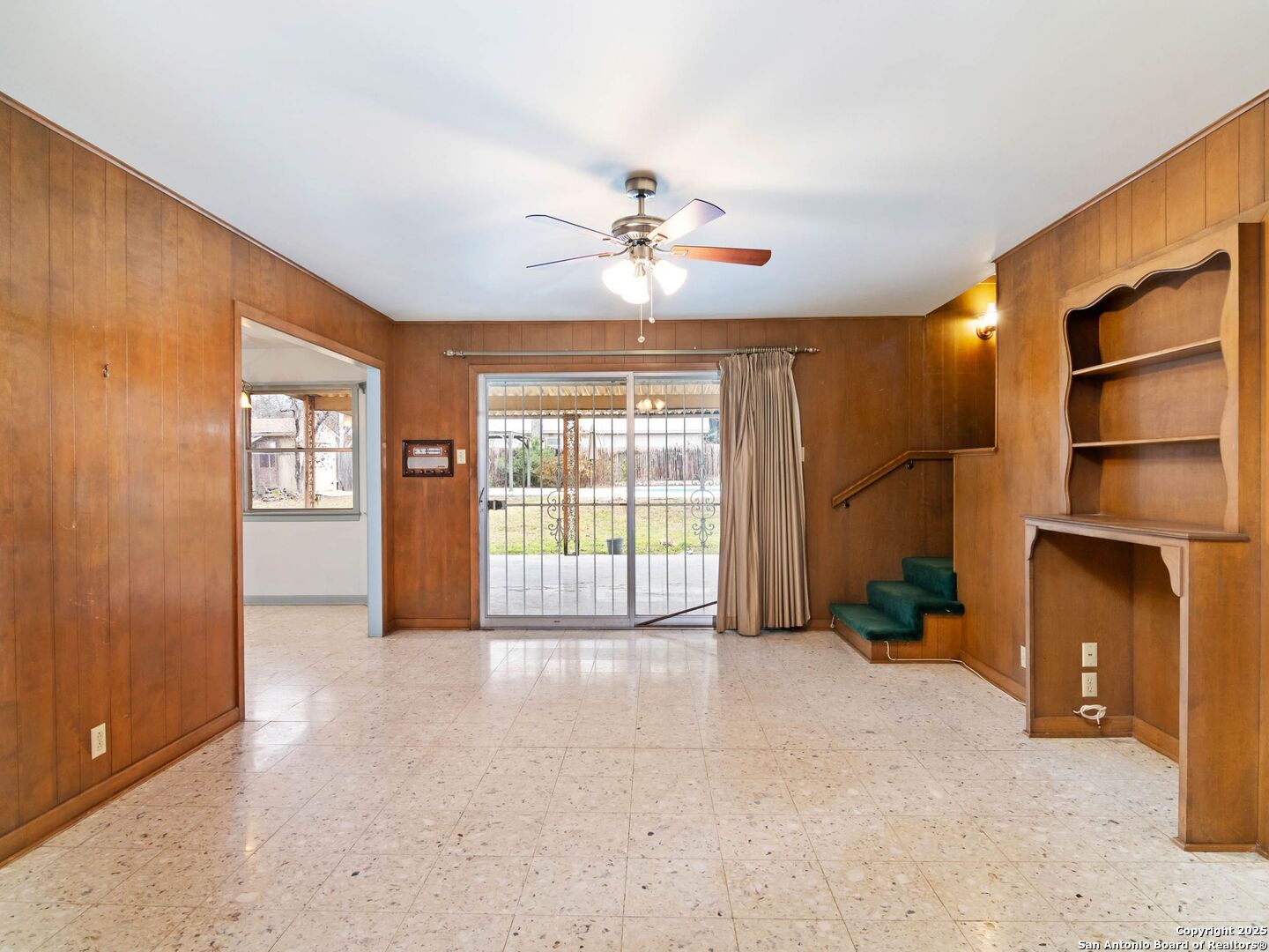 340 TOWNE VUE DR