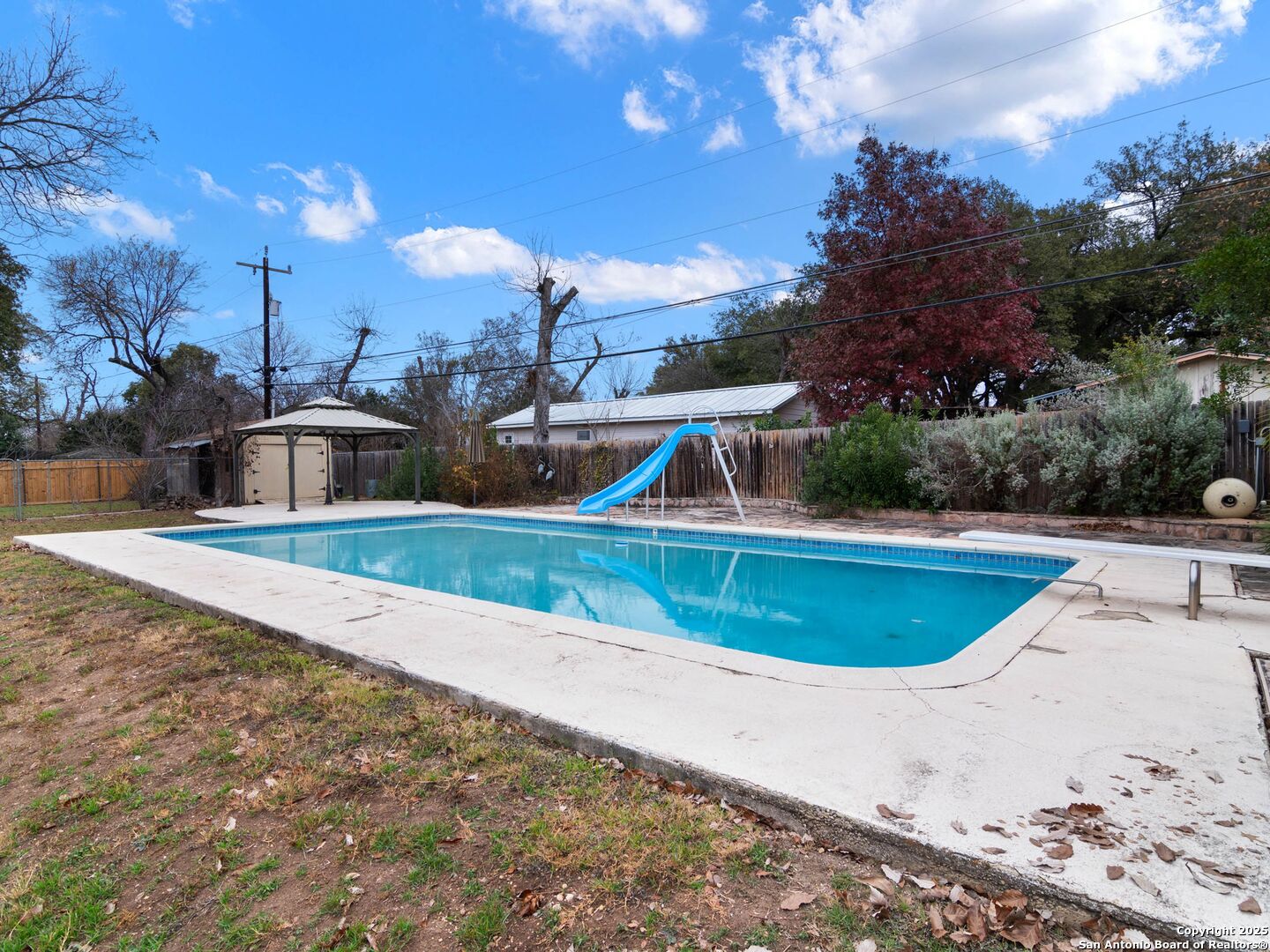 340 TOWNE VUE DR