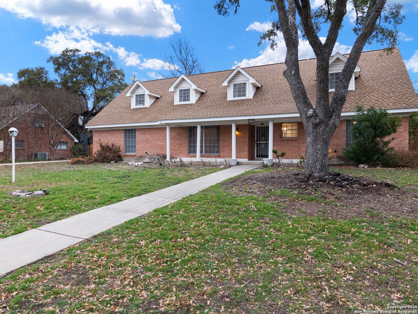 340 TOWNE VUE DR