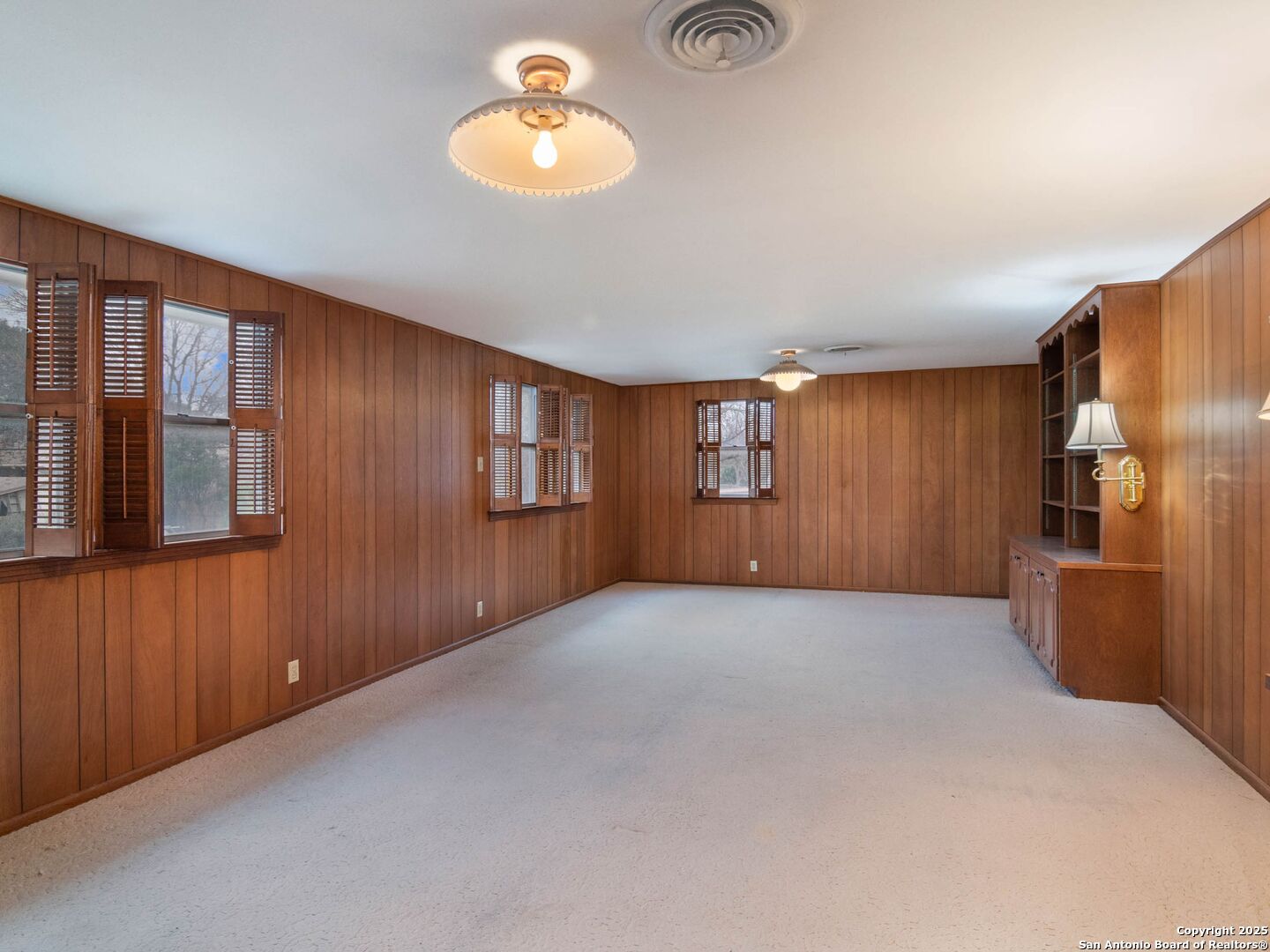 340 TOWNE VUE DR