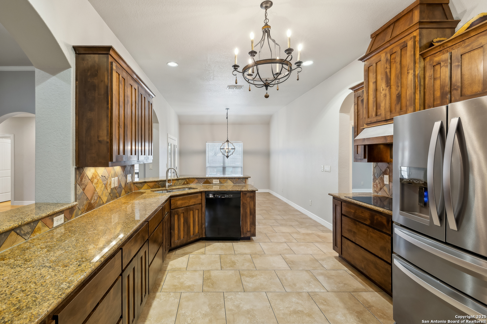 409 ENGLISH OAKS CIR