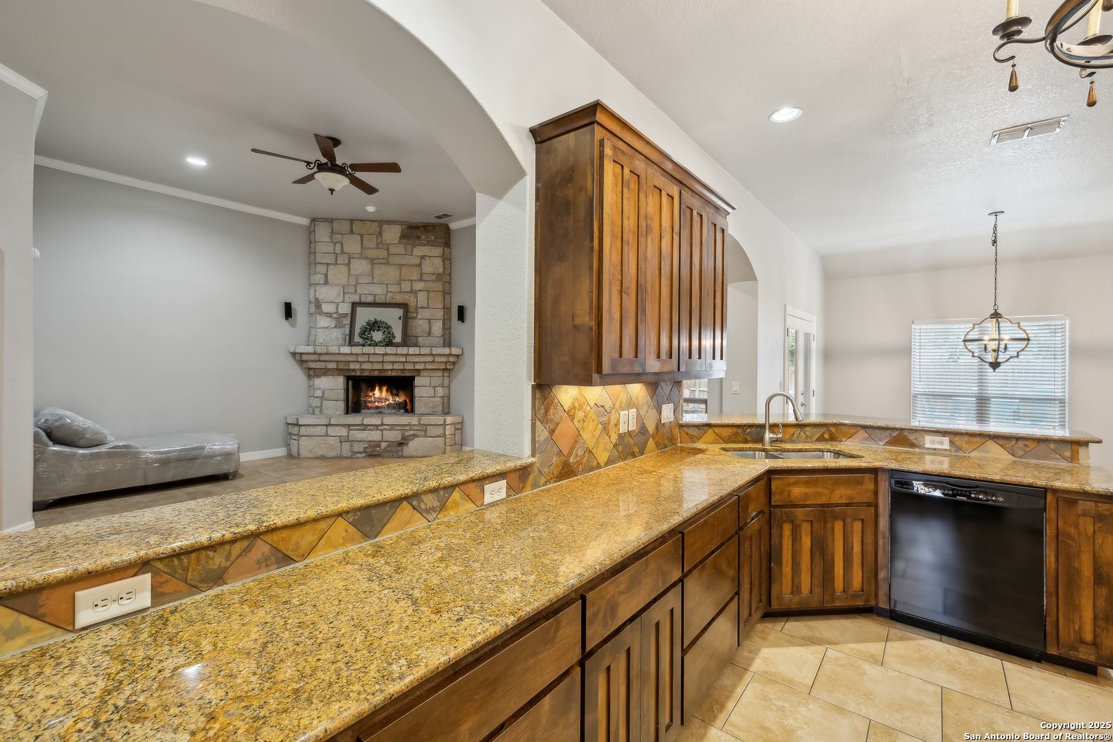 409 ENGLISH OAKS CIR
