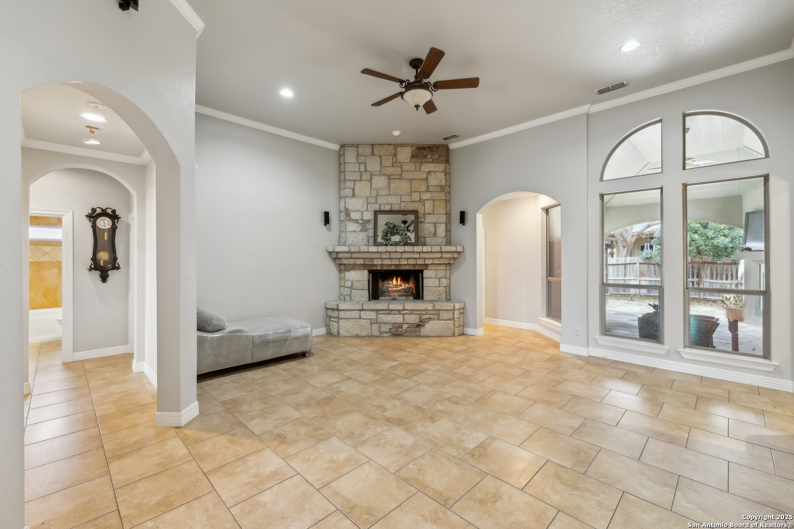 409 ENGLISH OAKS CIR