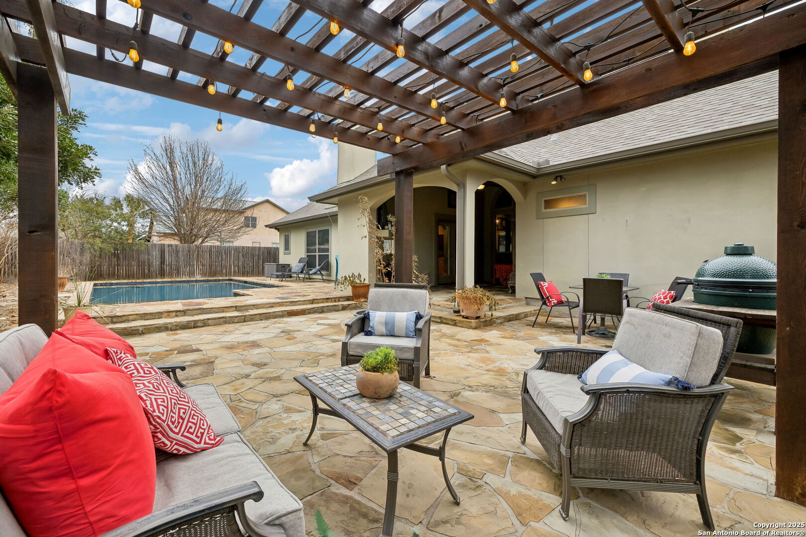 409 ENGLISH OAKS CIR