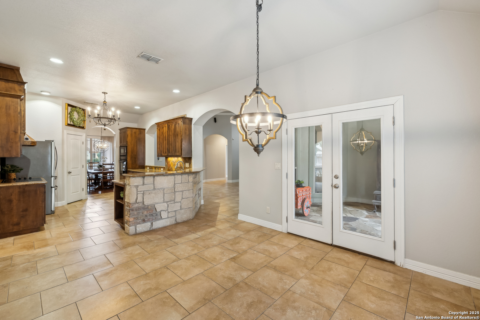 409 ENGLISH OAKS CIR