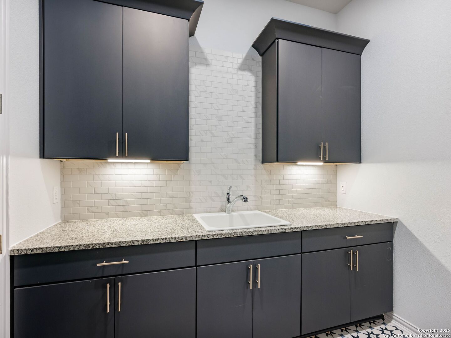 621 Quarry Hts