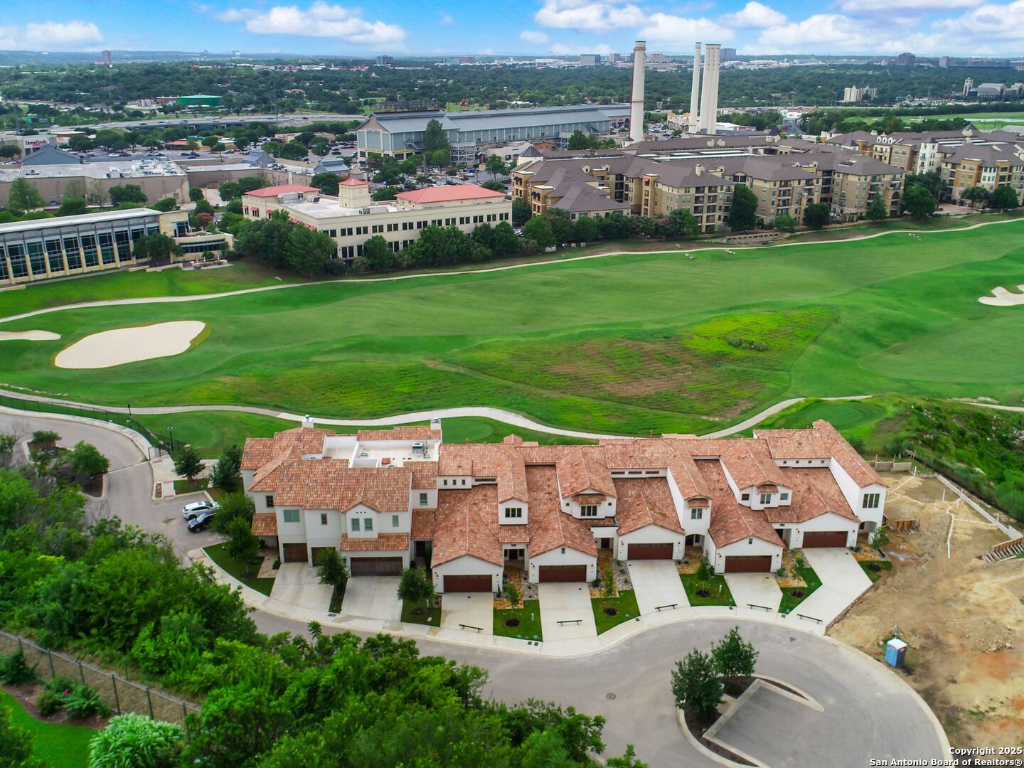 621 Quarry Hts