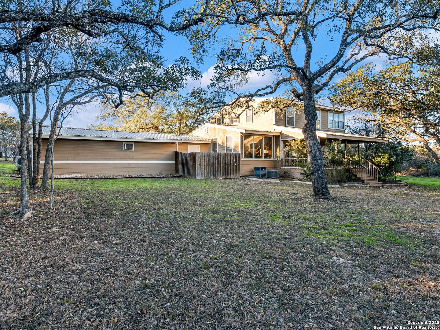 12422 PETITE AVE