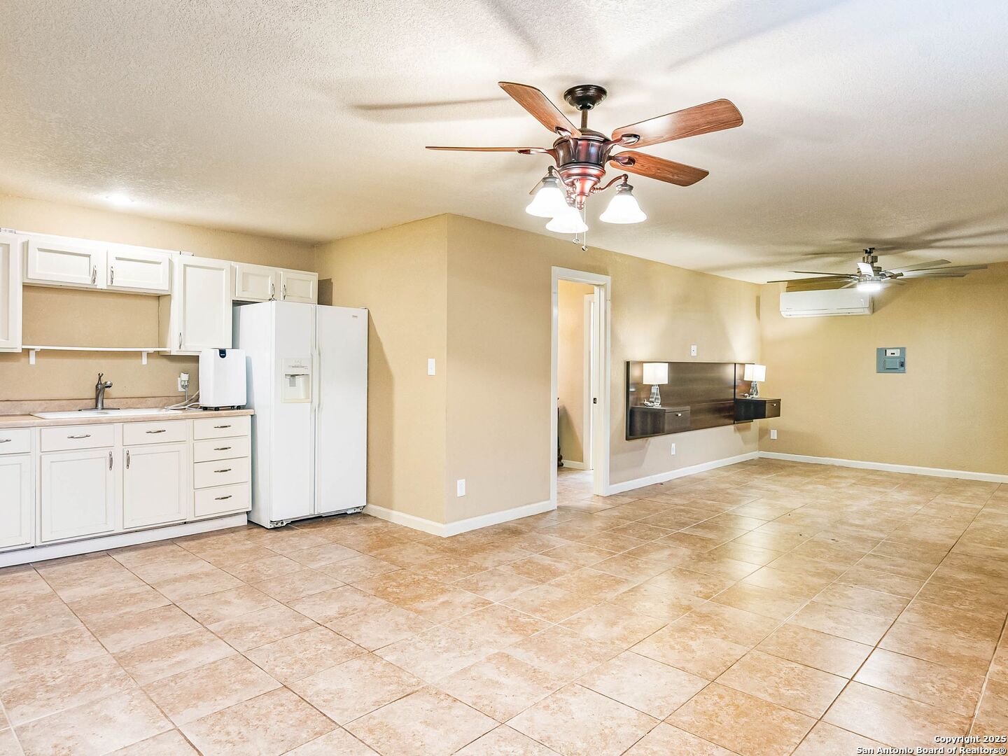 12422 PETITE AVE