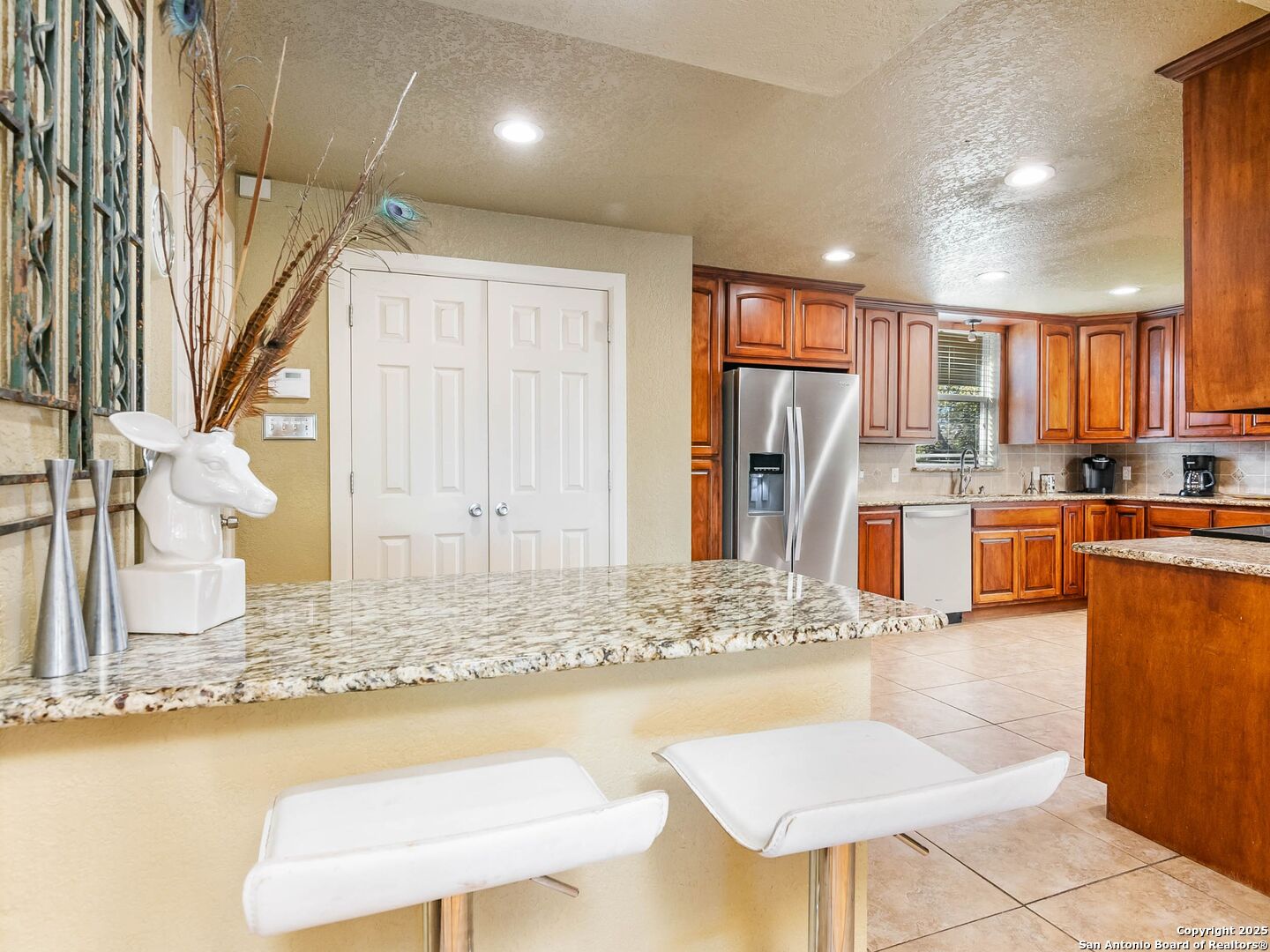 12422 PETITE AVE
