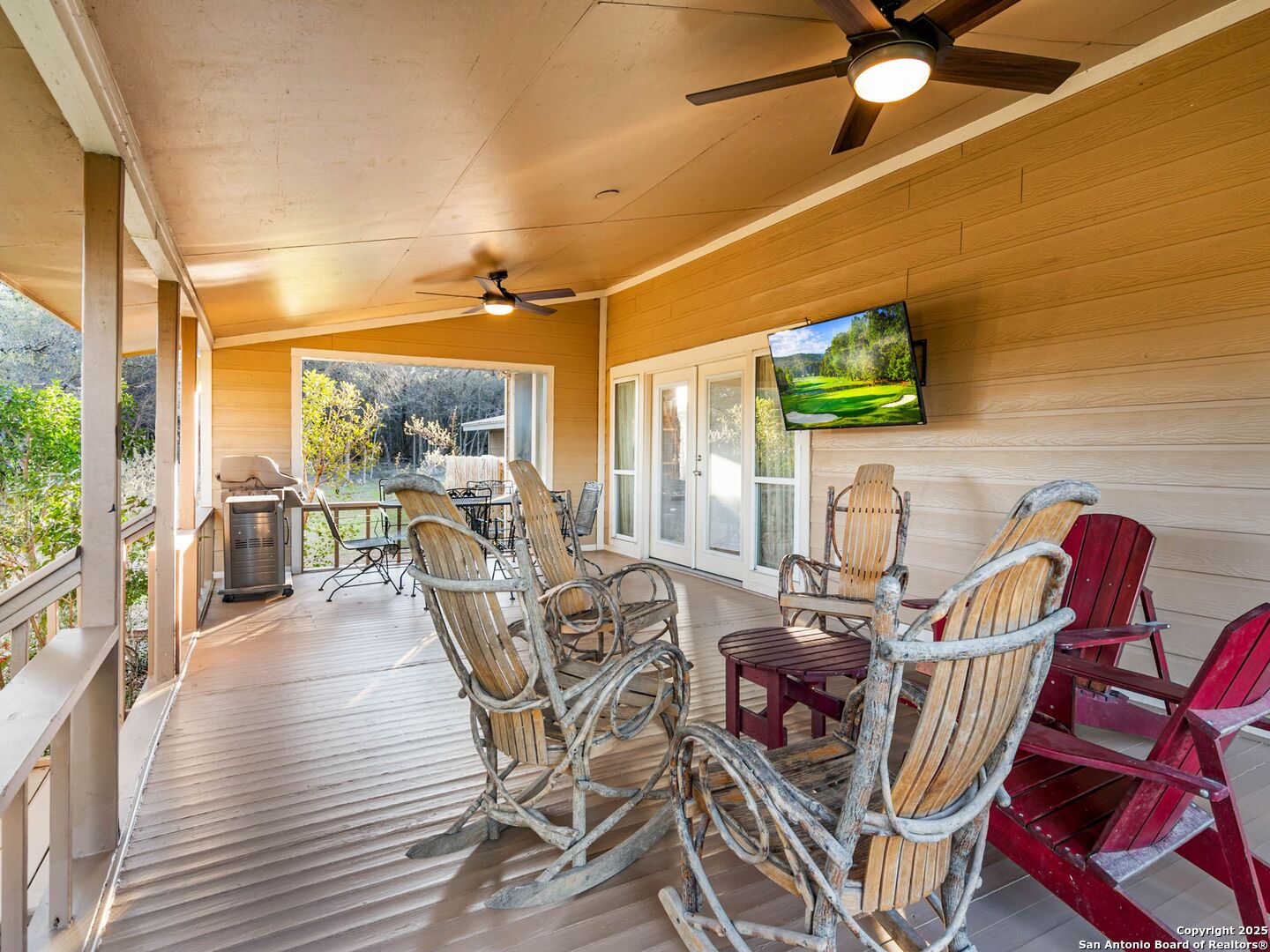 12422 PETITE AVE