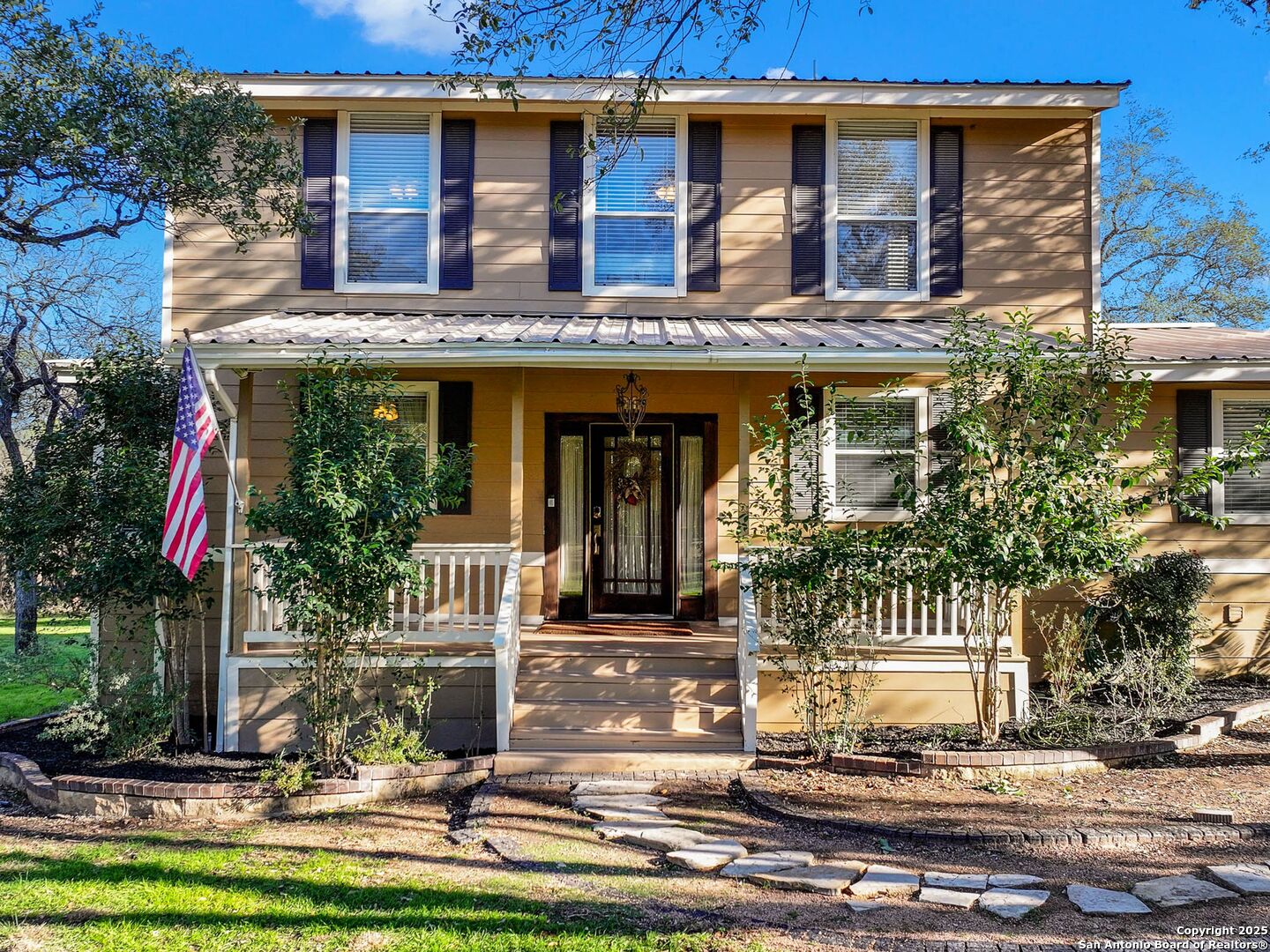 12422 PETITE AVE
