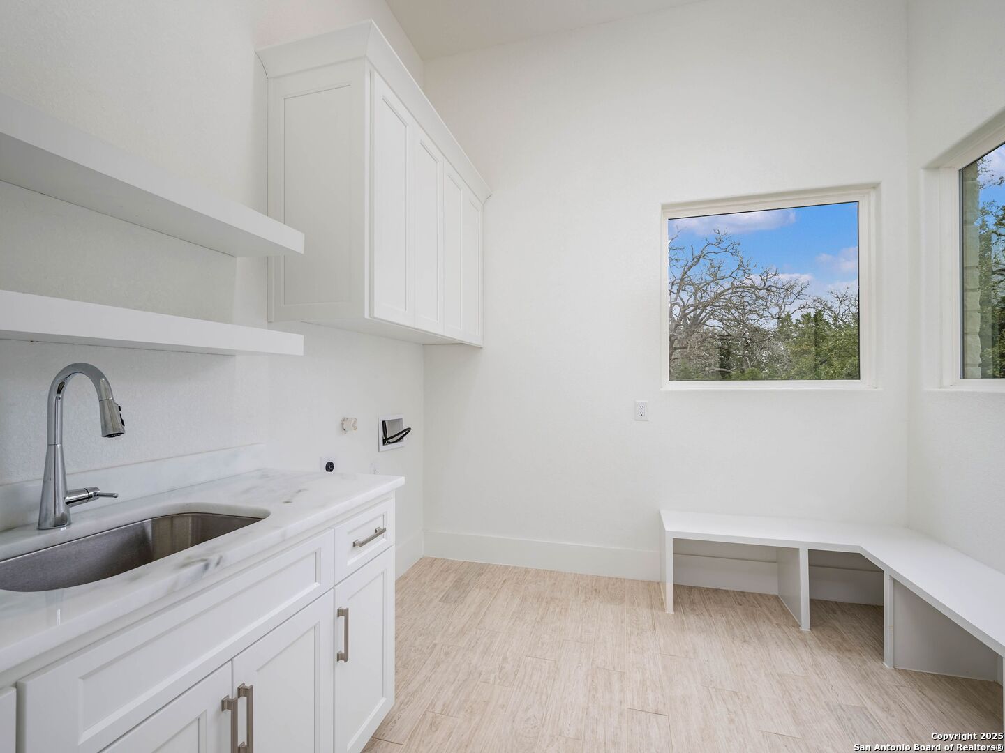 846 MAXIMINO RIDGE RD