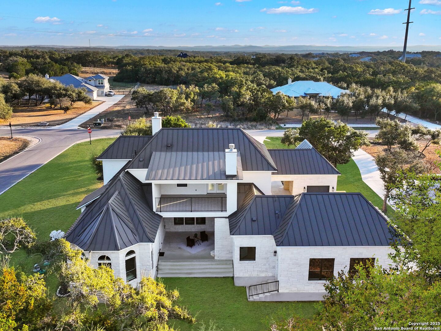 846 MAXIMINO RIDGE RD