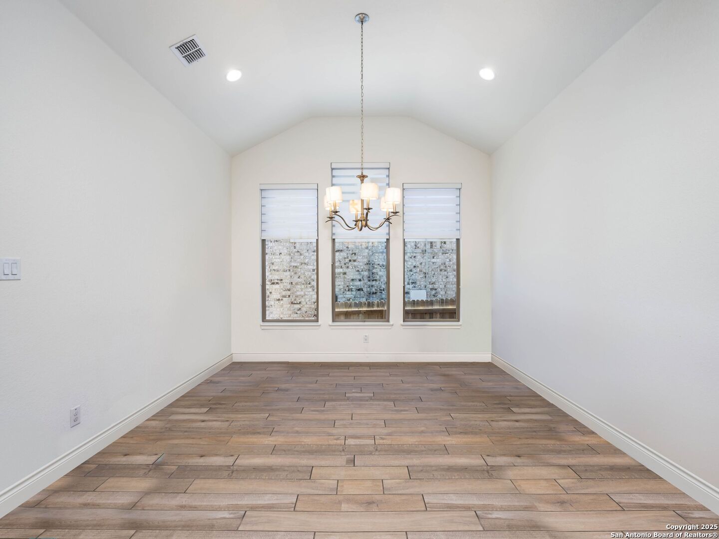 9032 Beacon Ridge