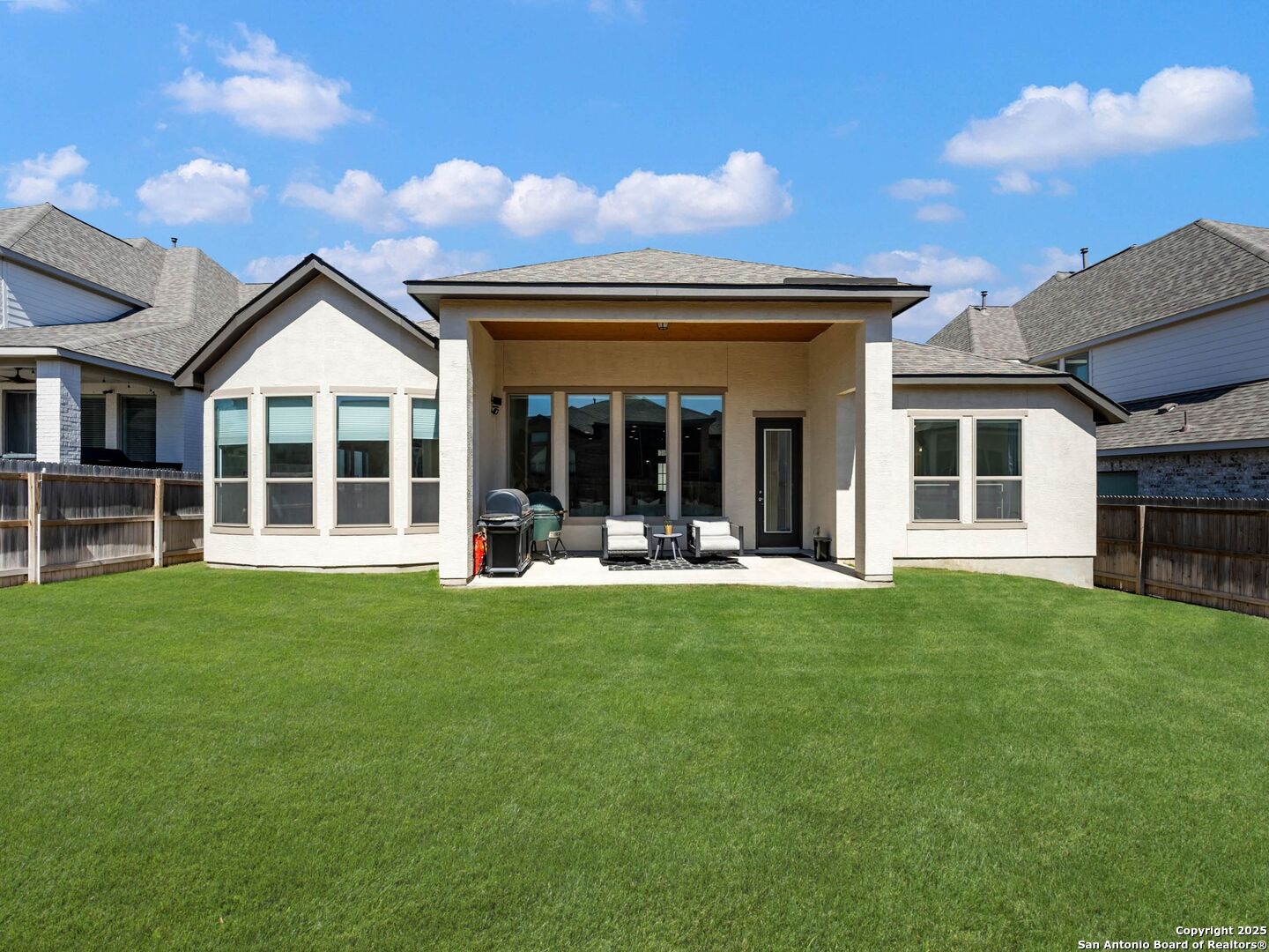 9032 Beacon Ridge