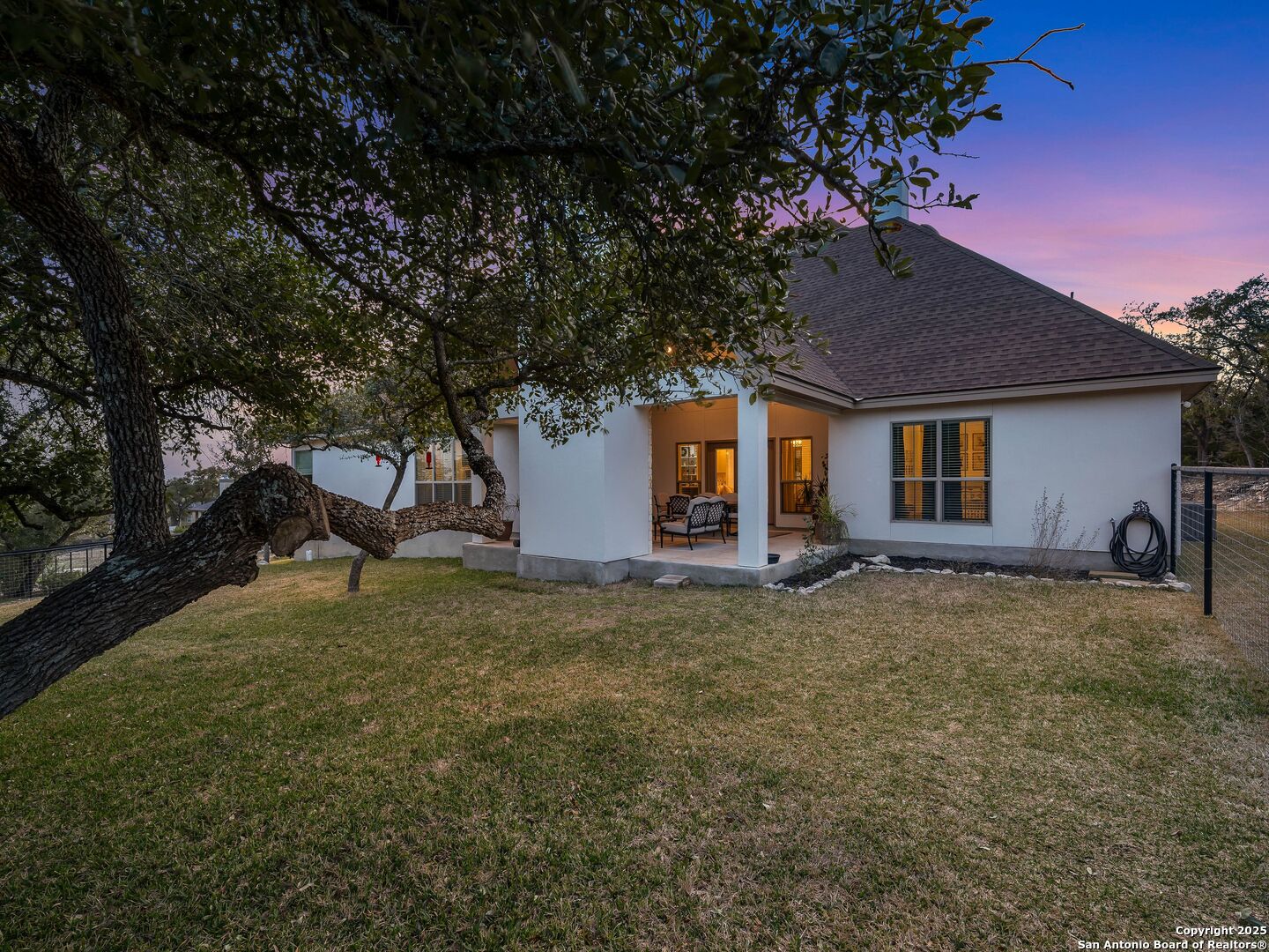 2221 Cascada Parkway