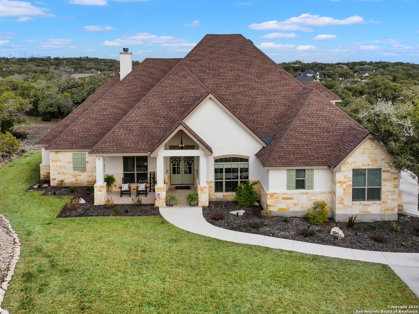 2221 Cascada Parkway