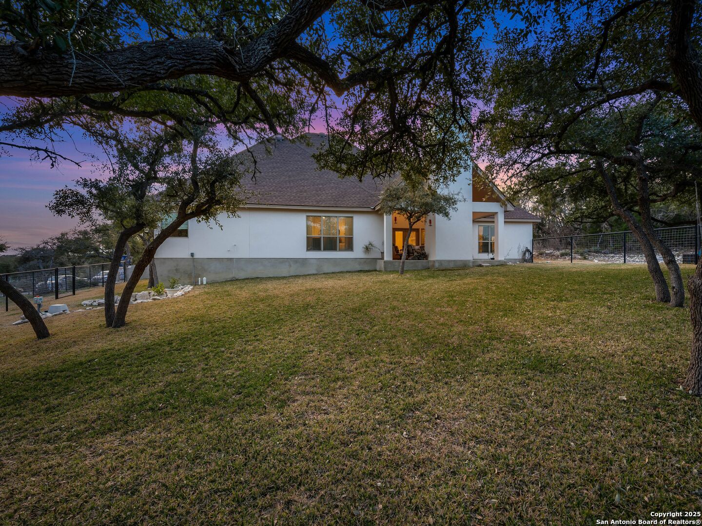 2221 Cascada Parkway