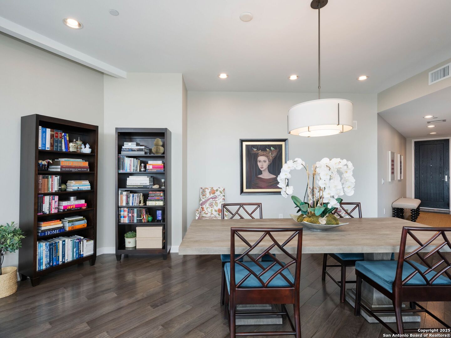 4242 Broadway 303