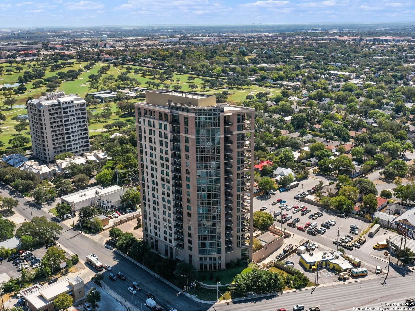 4242 Broadway 303