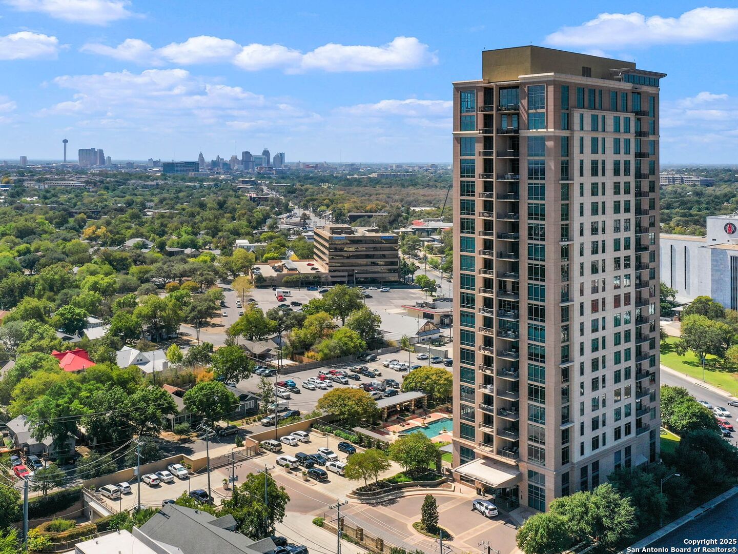 4242 Broadway 303