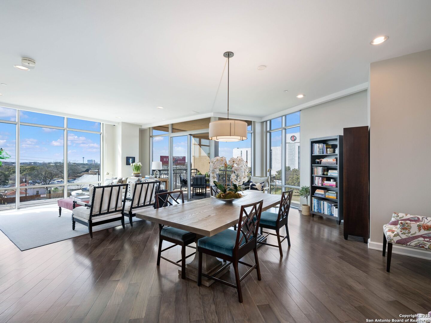 4242 Broadway 303