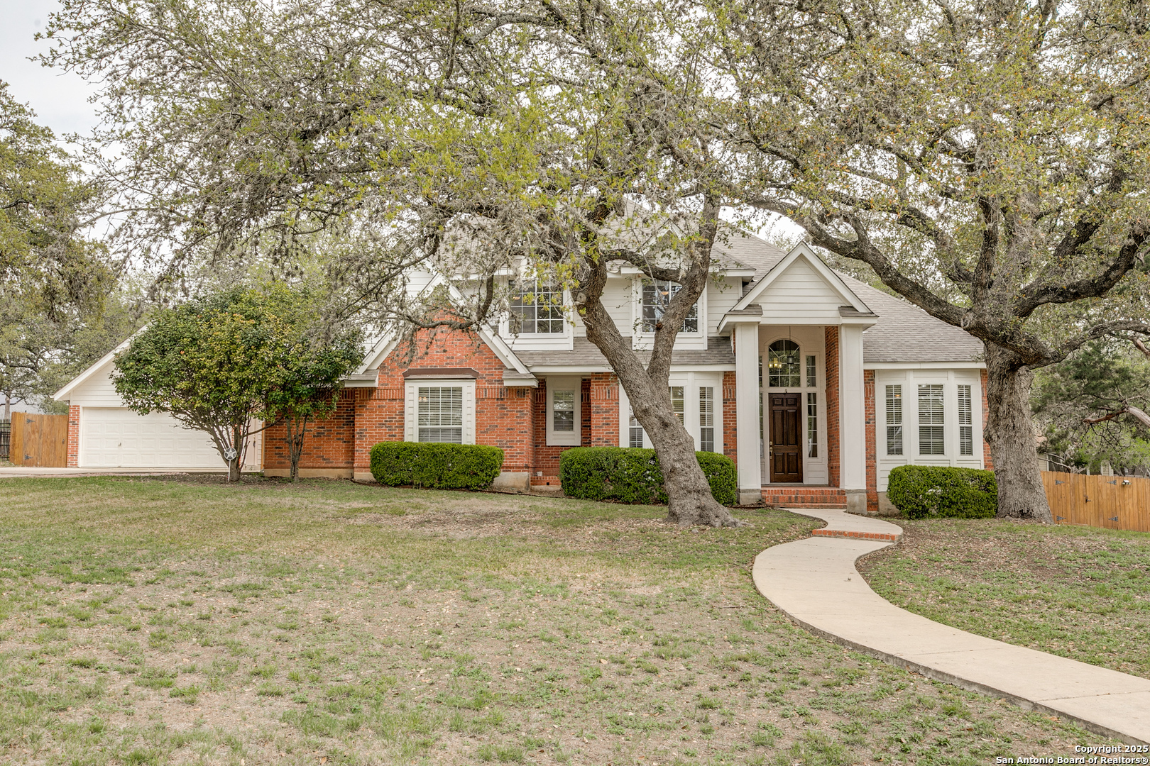 6841 Willow Oak