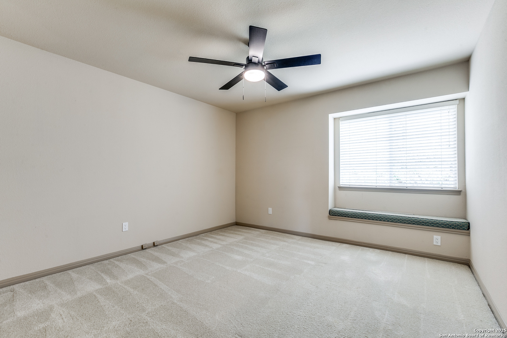 6841 Willow Oak