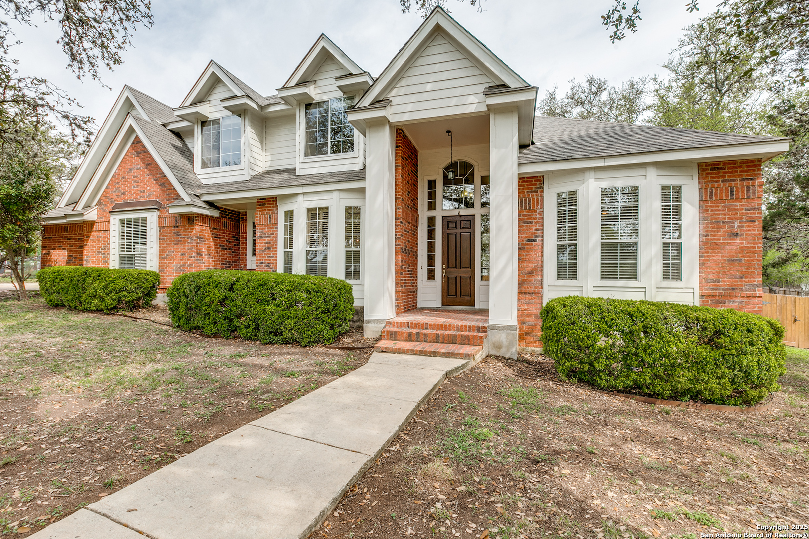 6841 Willow Oak