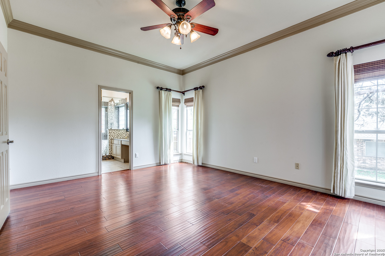6841 Willow Oak