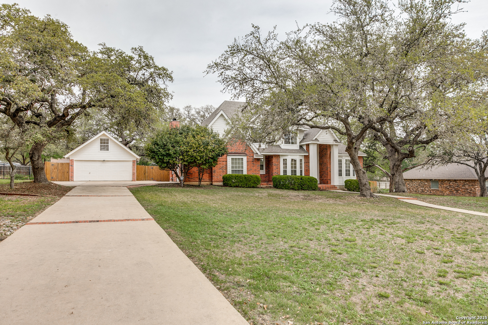 6841 Willow Oak