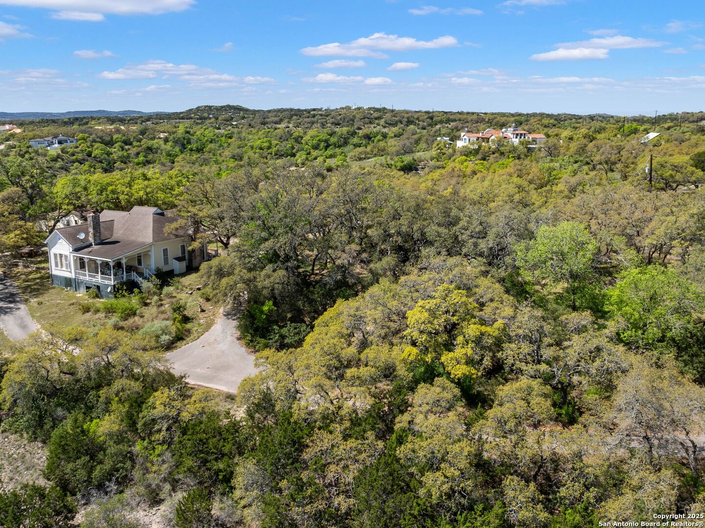 LOT 32 Toutant Beauregard