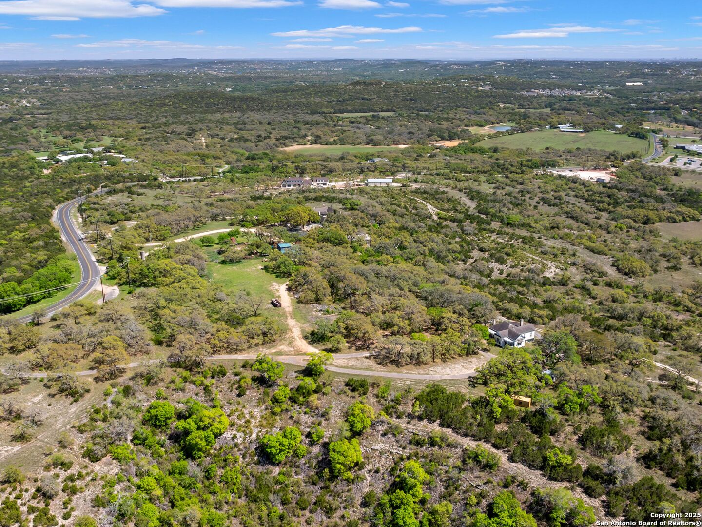 LOT 32 Toutant Beauregard