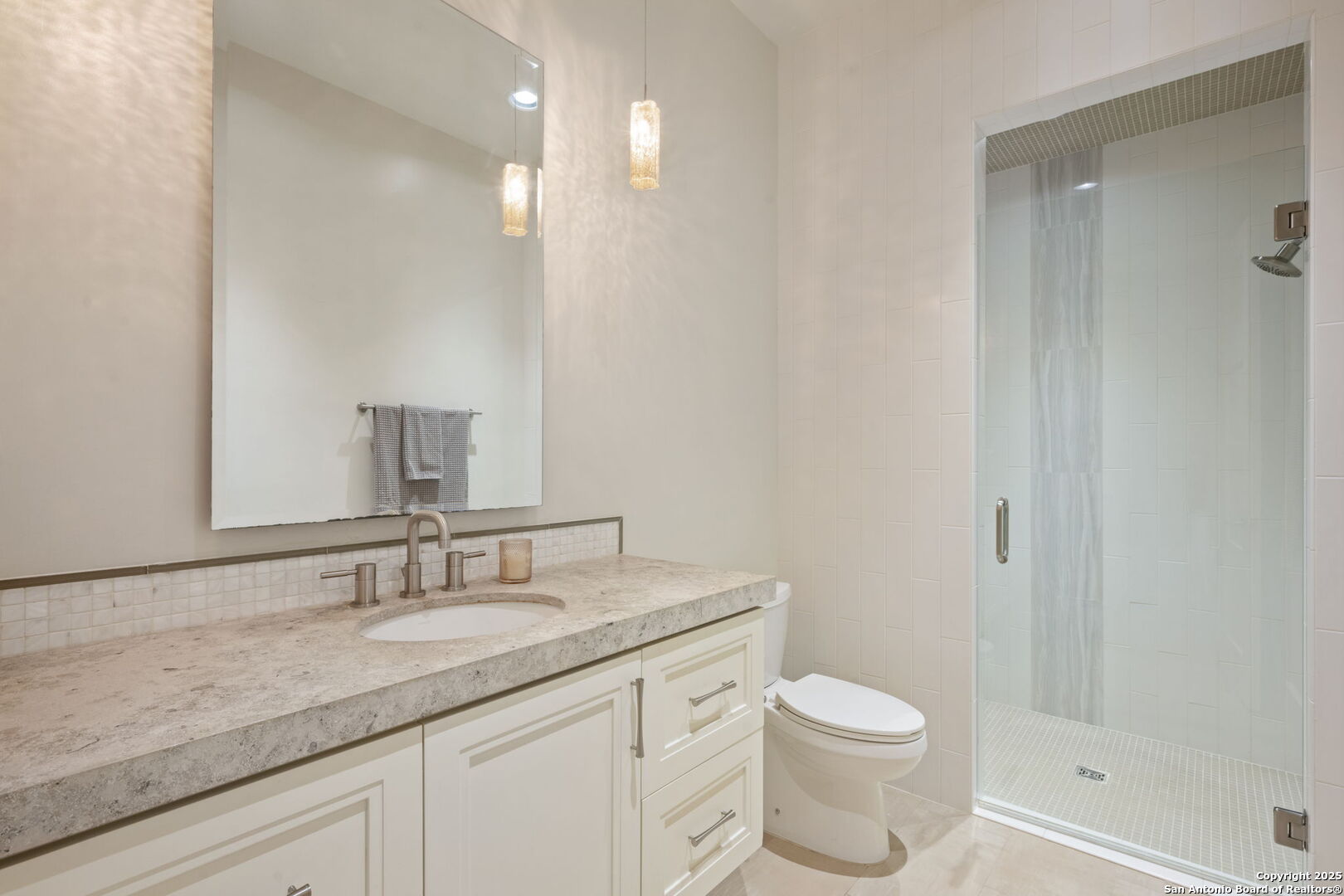 25026 Caliza Cove