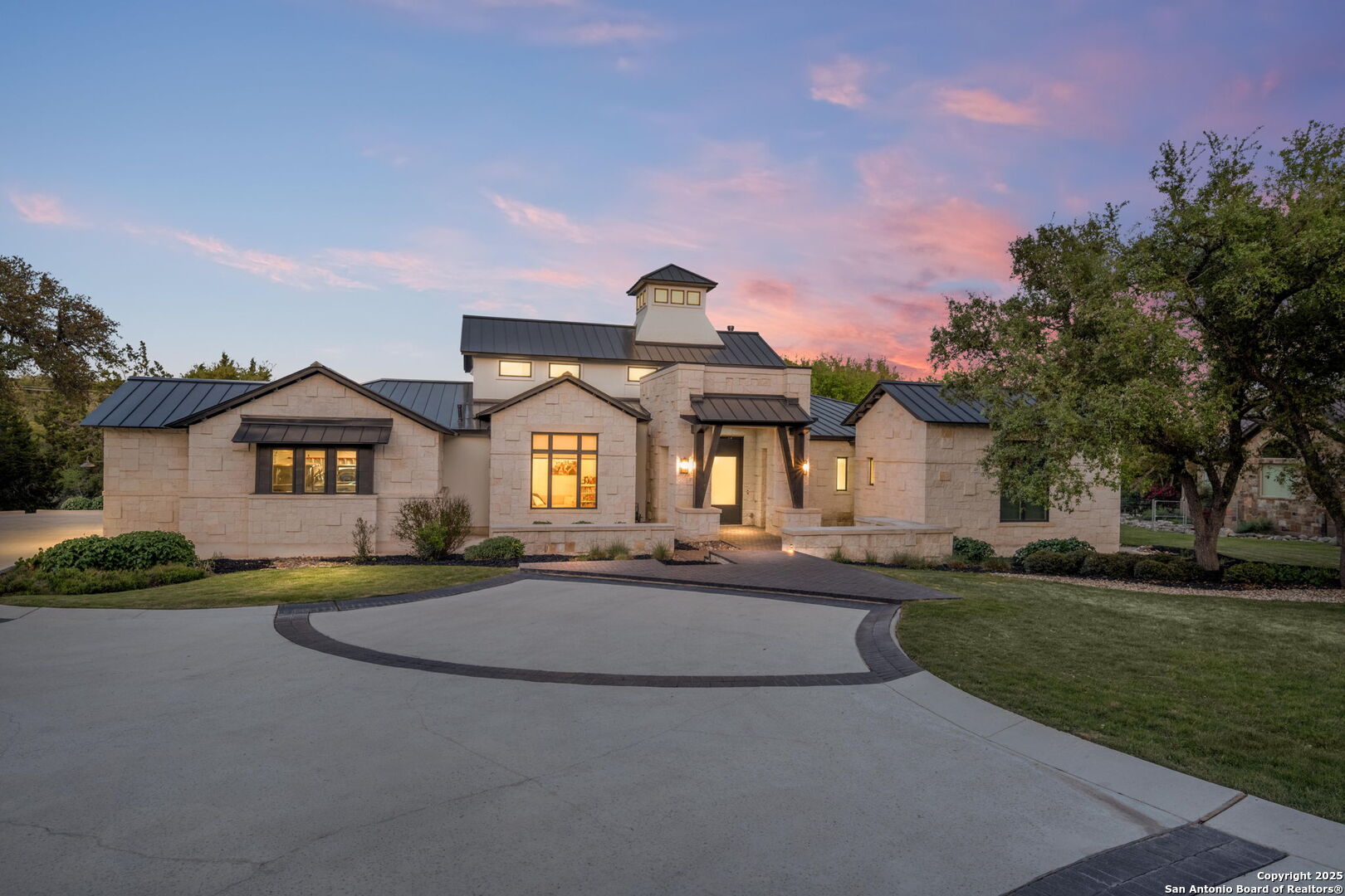 25026 Caliza Cove