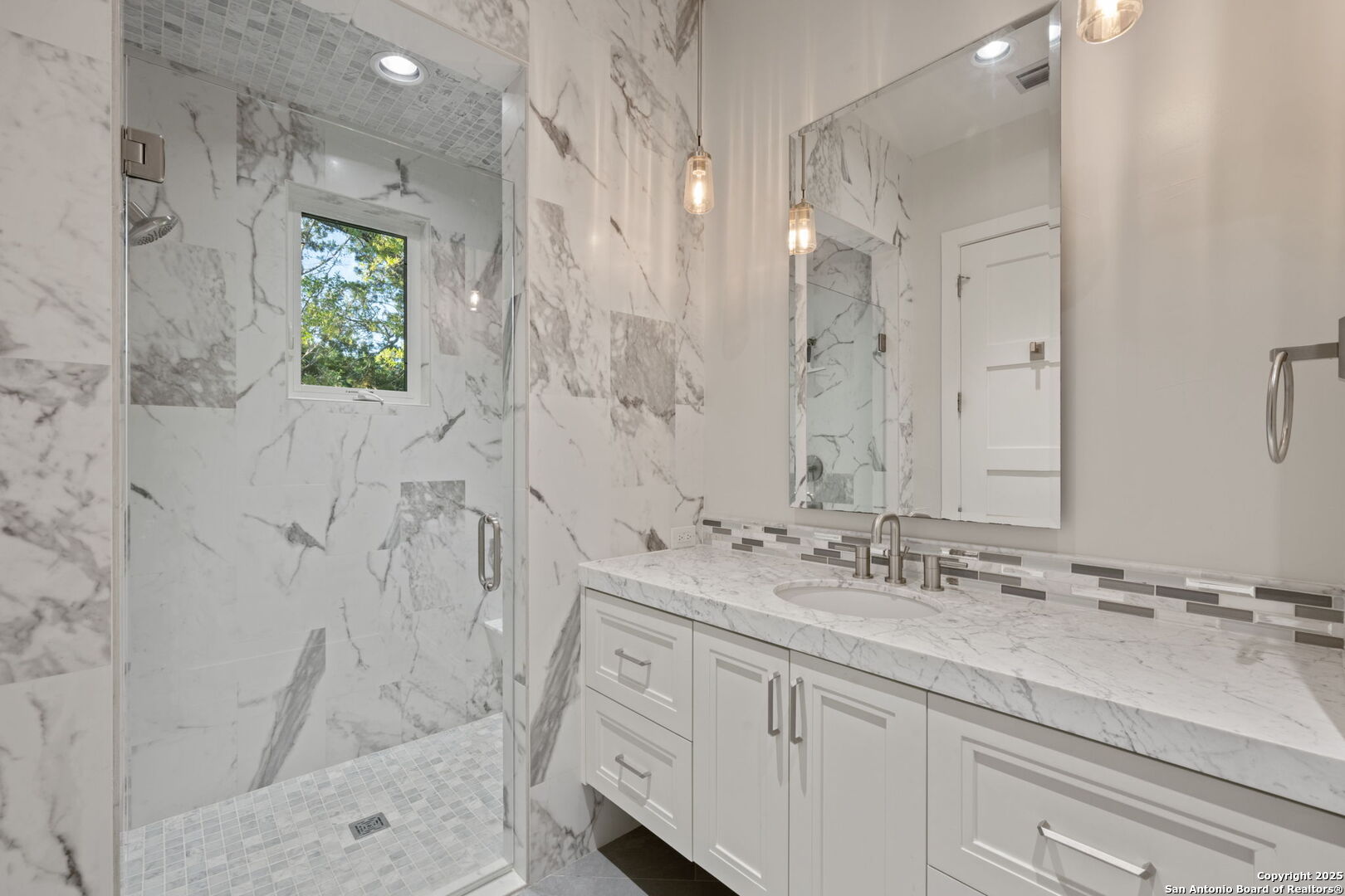25026 Caliza Cove